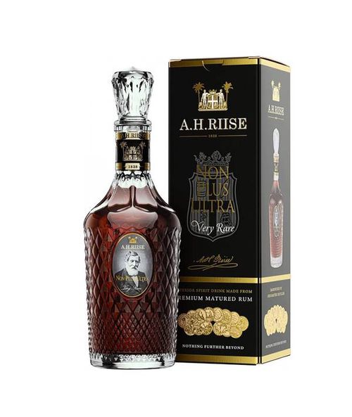 A.H. Riise Non Plus Ultra 42,0% 0,7 l